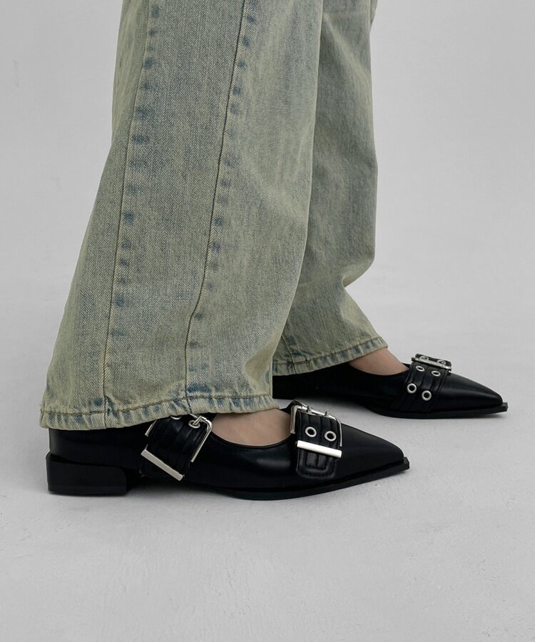 レザーバックルフラットシューズ BLACK