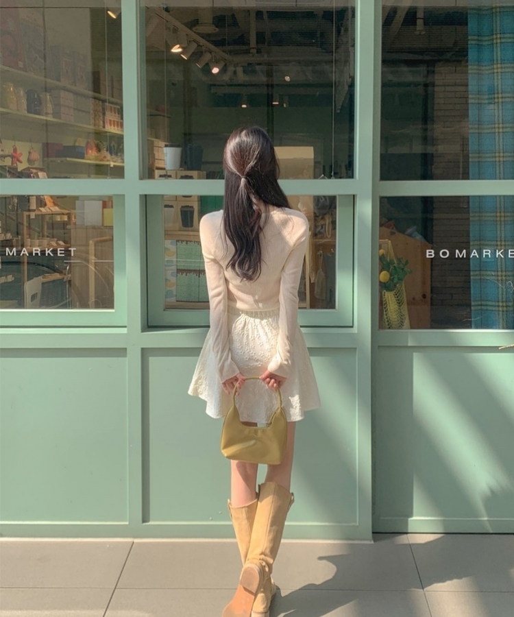 モブフラワーエンボAラインフレアミニスカートパンツ IVORY