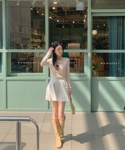 モブフラワーエンボAラインフレアミニスカートパンツ IVORY