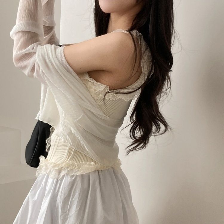 レースUネッククロップニットキャミソール BEIGE