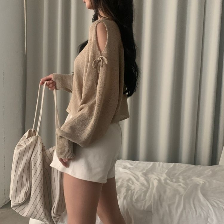 リボンショルダースリットルーズフィット長袖ニット5色 BEIGE