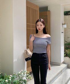 ボーダーオフショルダーTシャツ｜半袖Tシャツ｜韓国ファッション通販 SONA