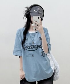 半袖Tシャツ 配色レタリングボックスフィット半袖Tシャツ SKY BLUE