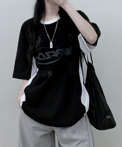 半袖Tシャツ 配色レタリングボックスフィット半袖Tシャツ BLACK