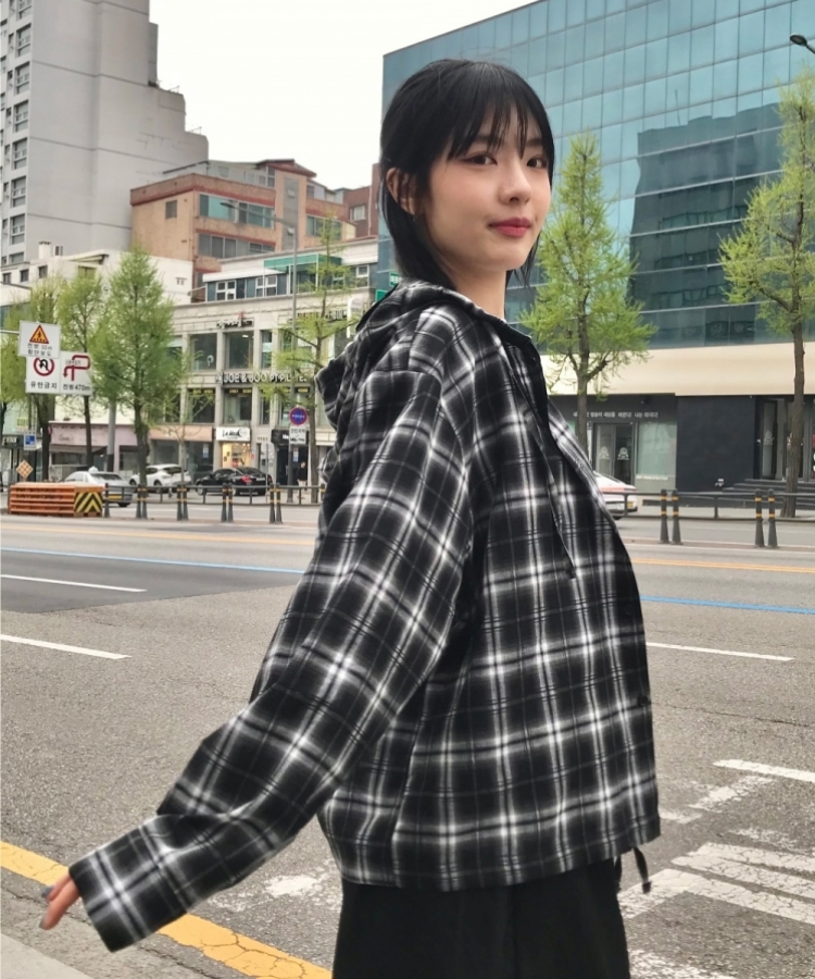 ルーズフィットフードチェックシャツ｜シャツ｜韓国ファッション通販 SONA