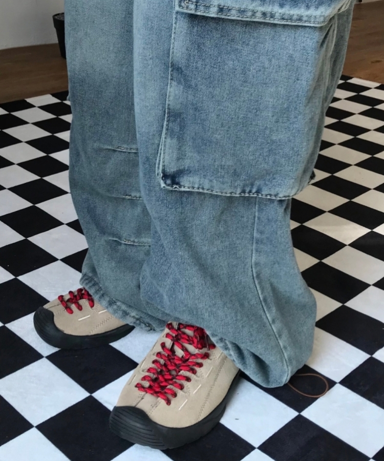 トラッキングスエードスニーカー BEIGE