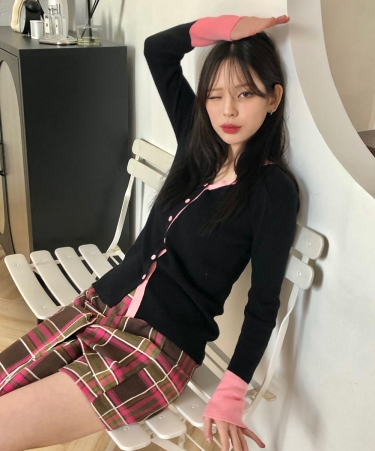 配色Vネックスリムフィットカーディガン PINK