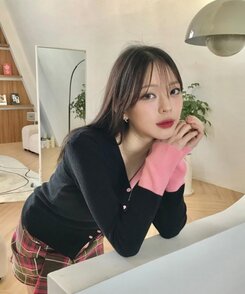 配色Vネックスリムフィットカーディガン PINK