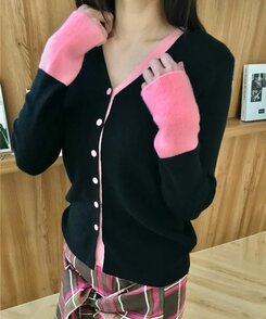 配色Vネックスリムフィットカーディガン PINK