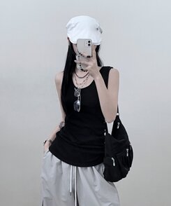 Uネックラウンドレイヤードロングタンクトップ BLACK