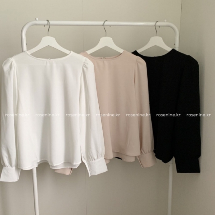 니드 셔링 블라우스