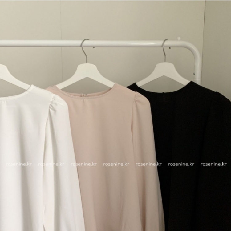 니드 셔링 블라우스