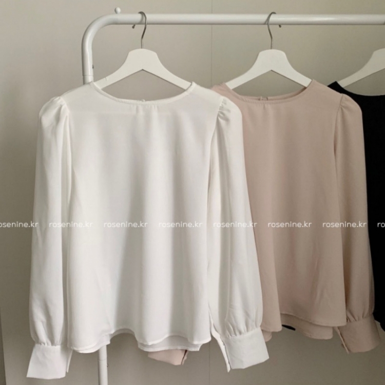 니드 셔링 블라우스