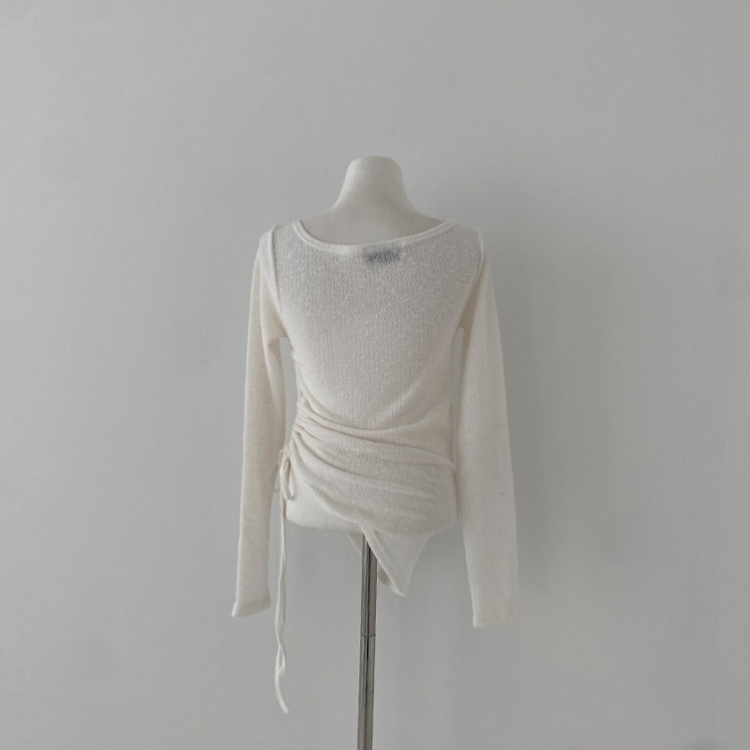 비뉴즈 린넨 오프숄더 옆셔링 리본 입술넥 언발 긴팔 티셔츠