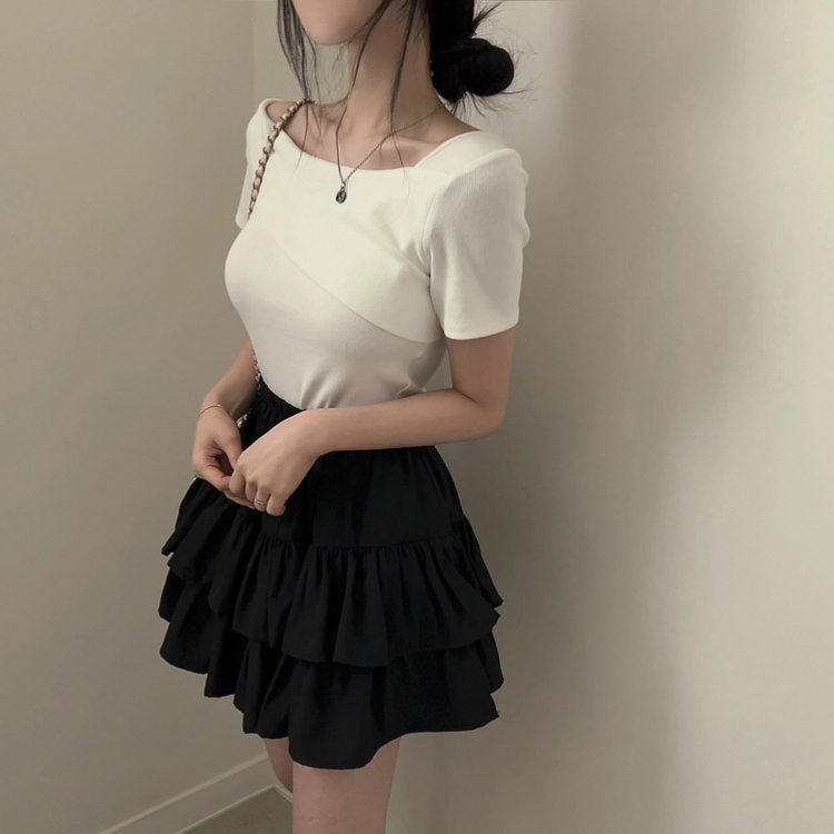 ワンオフショルダースリムフィット半袖Tシャツ IVORY