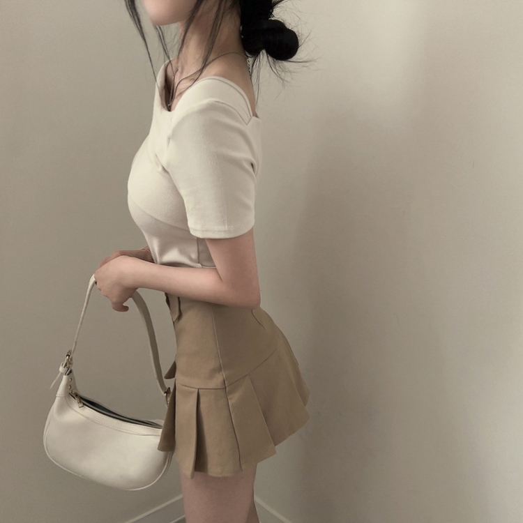 ワンオフショルダースリムフィット半袖Tシャツ BEIGE