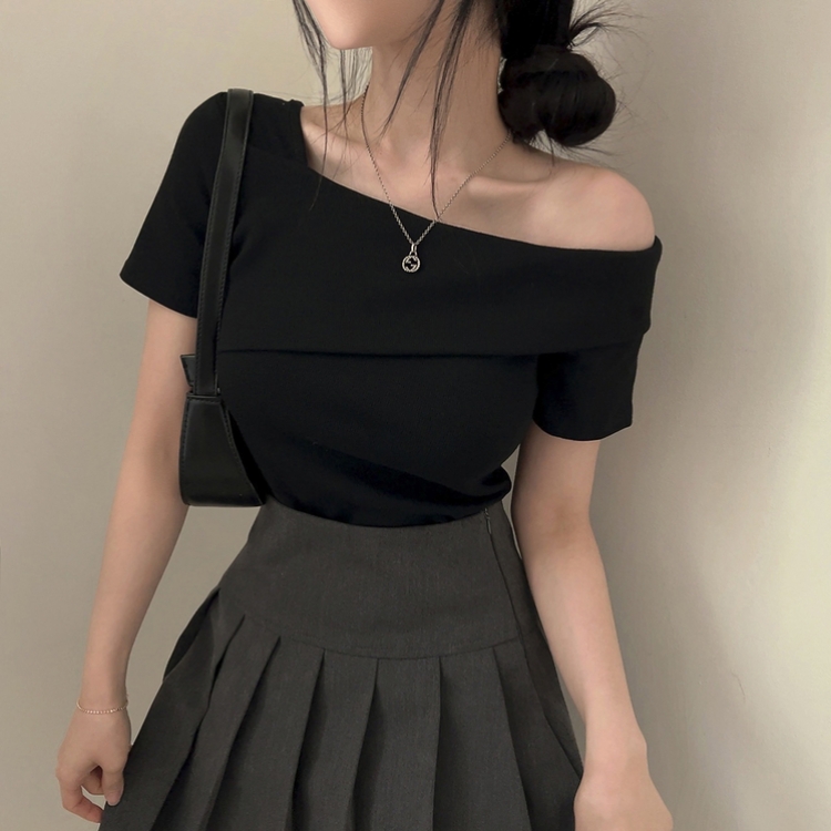 ワンオフショルダースリムフィット半袖Tシャツ BLACK