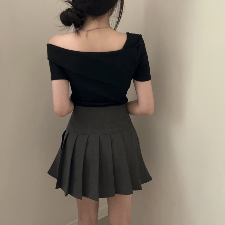 ワンオフショルダースリムフィット半袖Tシャツ BLACK