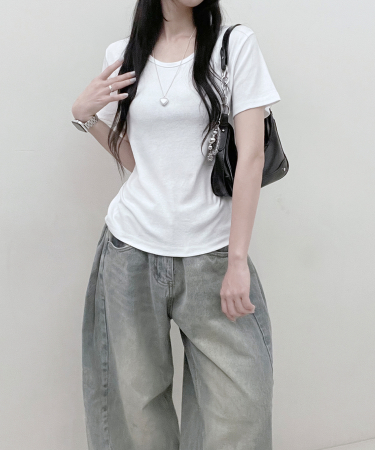 11할인체형커버랍빠유넥라운드여유핏반팔티 아이보리