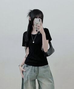 Uネックラウンドフィット半袖Tシャツ6色 BLACK