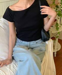 半袖Tシャツ アンバランスオフショルダー半袖クロップTシャツ BLACK