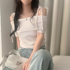 リボン半袖オフショルダーTシャツ IVORY