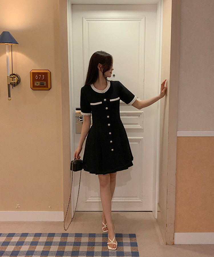 スクエアトゥストラップミュールサンダル Ivory