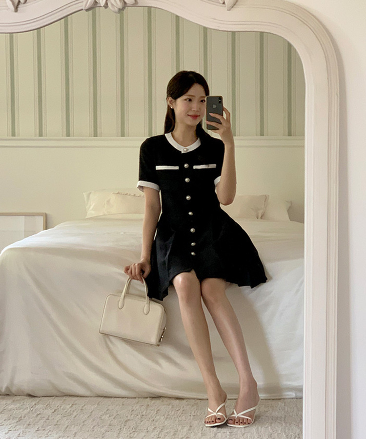 スクエアトゥストラップミュールサンダル Ivory