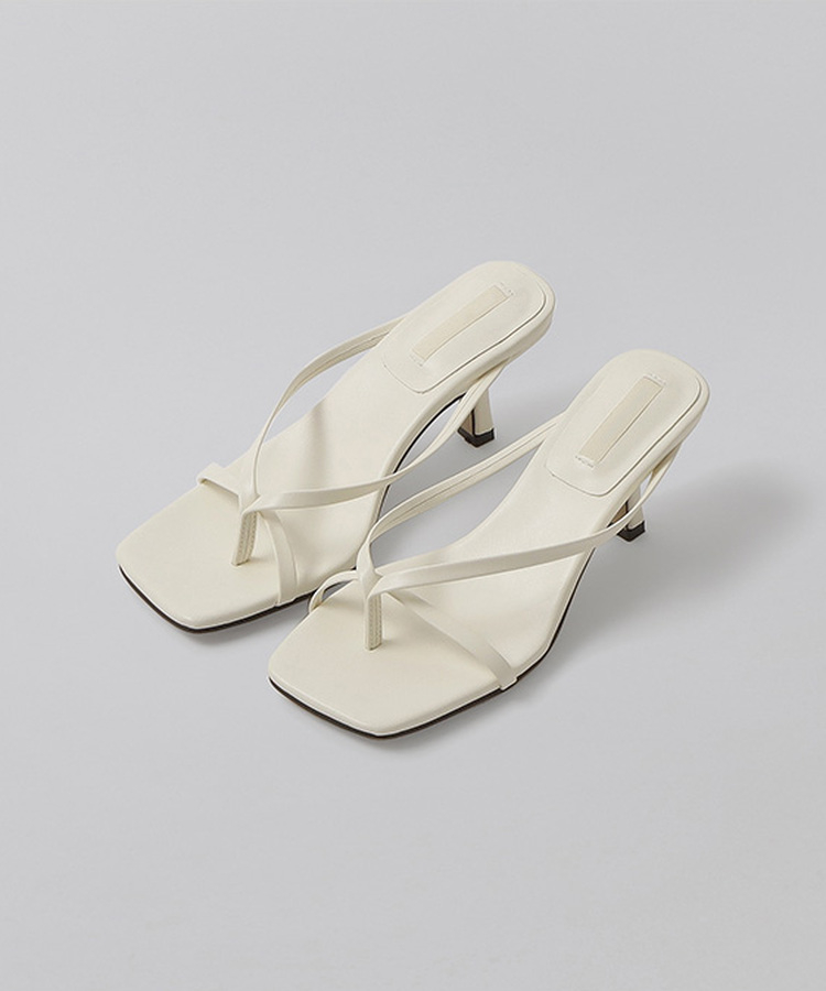 スクエアトゥストラップミュールサンダル