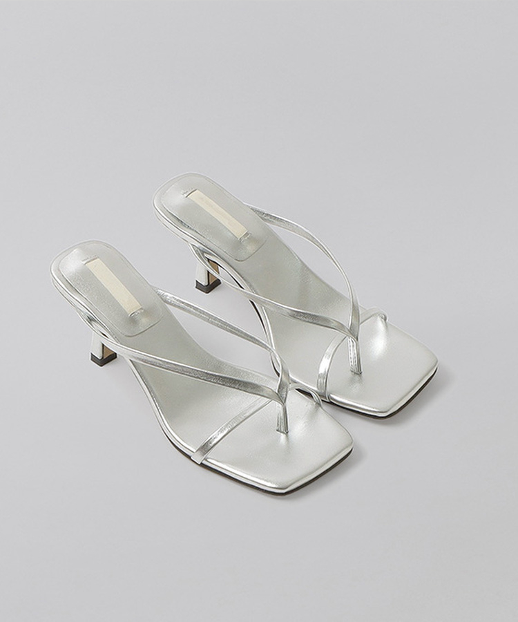 スクエアトゥストラップミュールサンダル