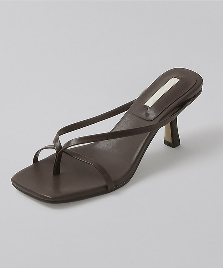 スクエアトゥストラップミュールサンダル