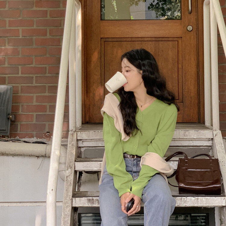 (13컬러) 베이직 페더 브이넥 니트 가디건 연두