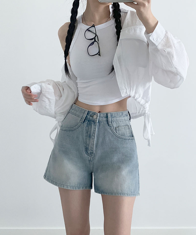 キャットウォッシングハイウエストデニムショートパンツ LIGHT BLUE