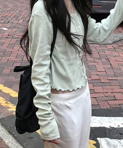 ナチュラルメロウフリルカーディガン MINT