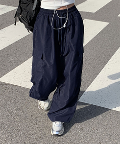 コットンパンツ 【ジョガー調節可】ナイロンカーゴピンタックパンツ8色 NAVY