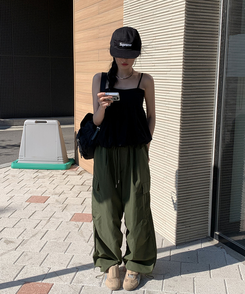 コットンパンツ 【ジョガー調節可】ナイロンカーゴピンタックパンツ8色 KHAKI