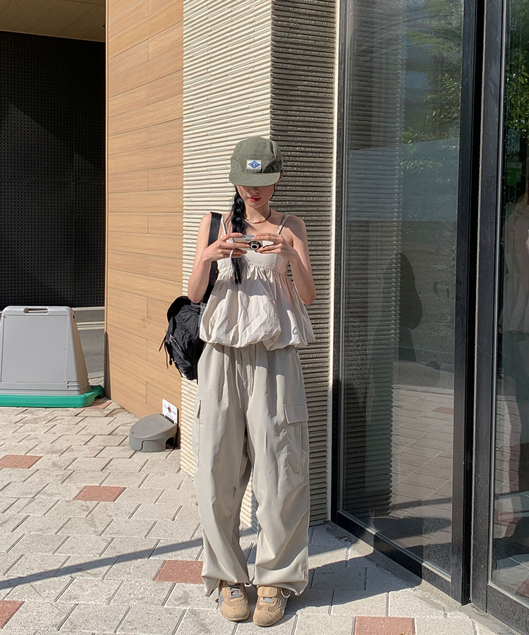 【ジョガー調節可】ナイロンカーゴピンタックパンツ8色 LIGHT BEIGE