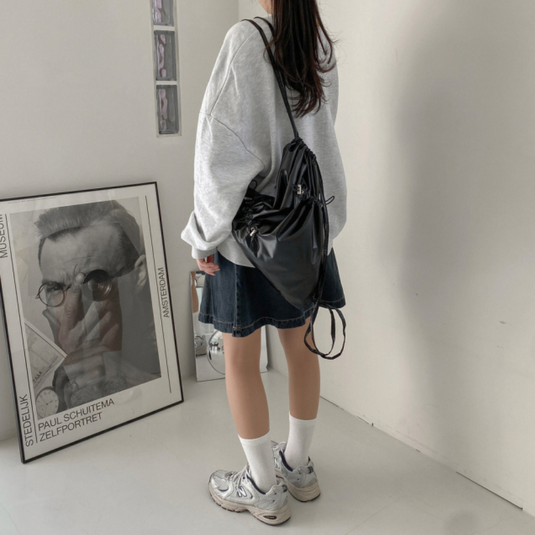 ストリングシャーリングバックパック BLACK