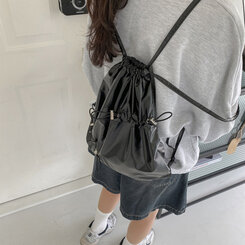 バックバッグ・スクールバッグ ストリングシャーリングバックパック BLACK