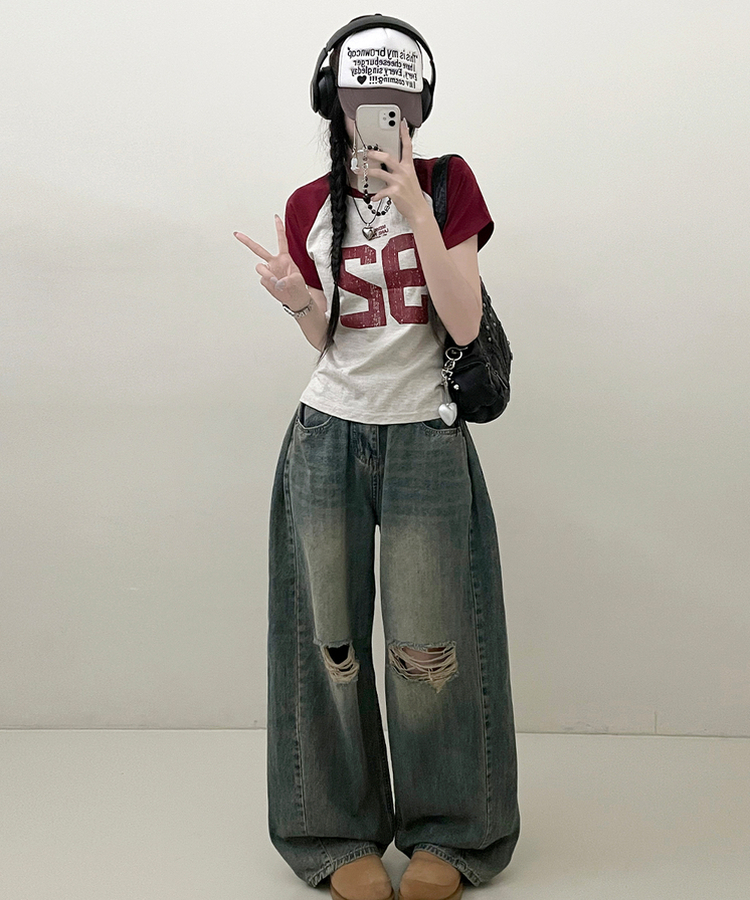 92나그랑배색레터링세미크롭반팔티 오트밀