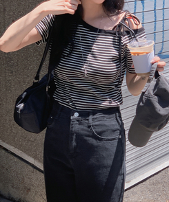半袖Tシャツ ナチュラルストライプオフショルダー半袖Tシャツ IVORY