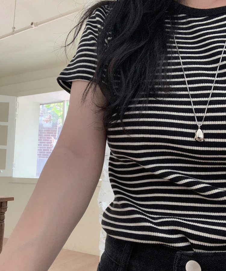 ナチュラルストライプオフショルダー半袖Tシャツ IVORY