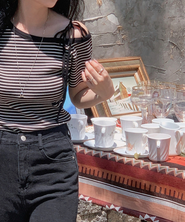 ナチュラルストライプオフショルダー半袖Tシャツ IVORY