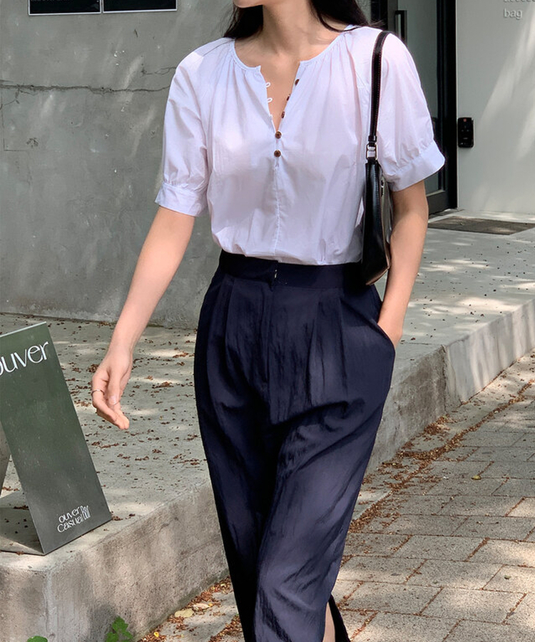 ボタンシャーリングパフ半袖ブラウス WHITE