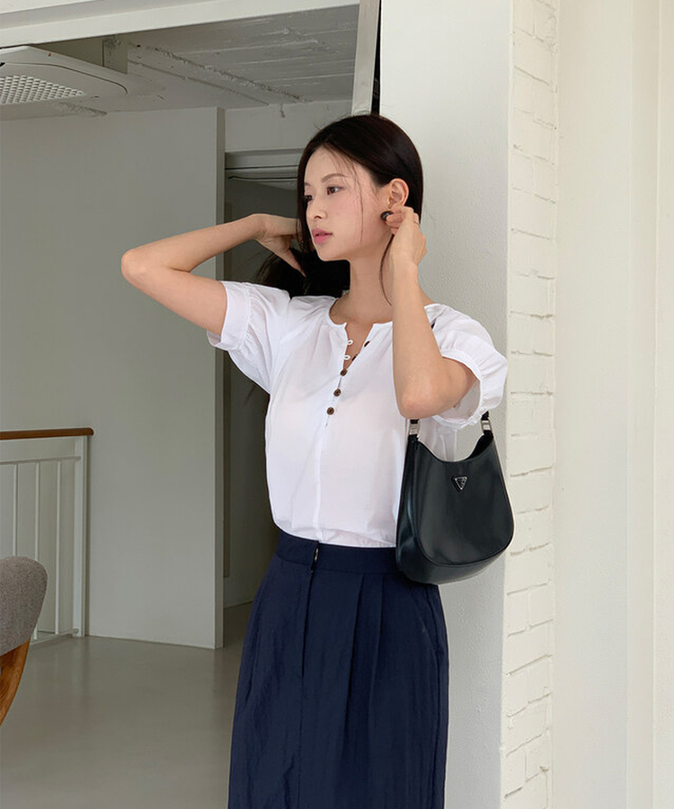 ボタンシャーリングパフ半袖ブラウス WHITE