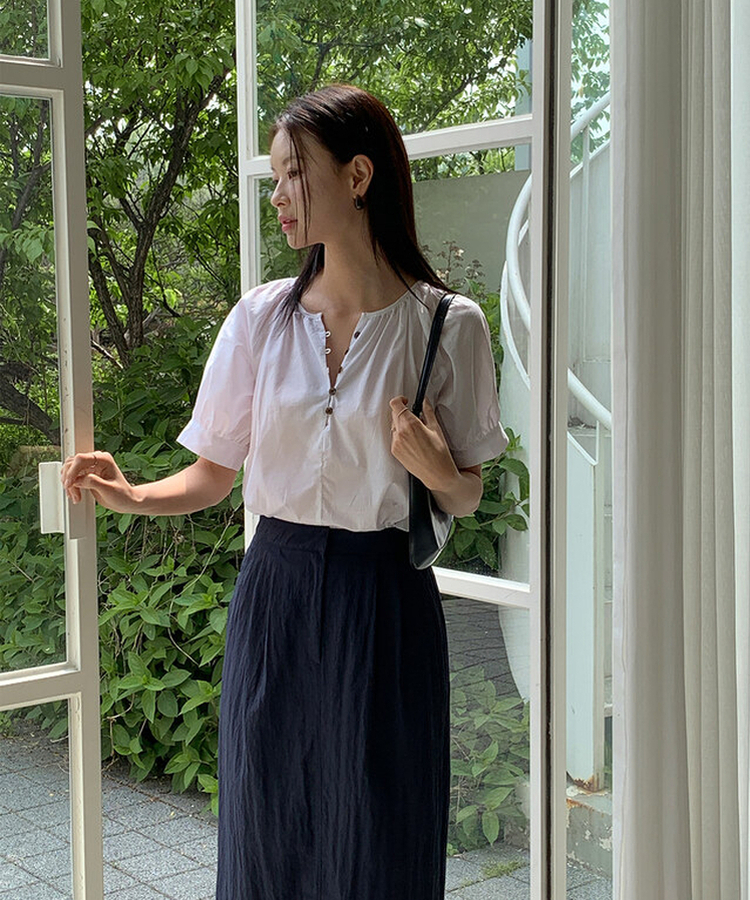 ボタンシャーリングパフ半袖ブラウス WHITE