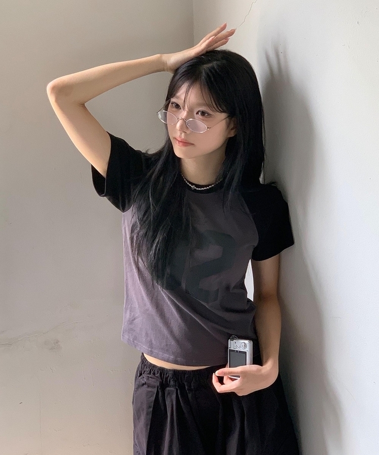 レタリングラグラン半袖Tシャツ CHARCOAL