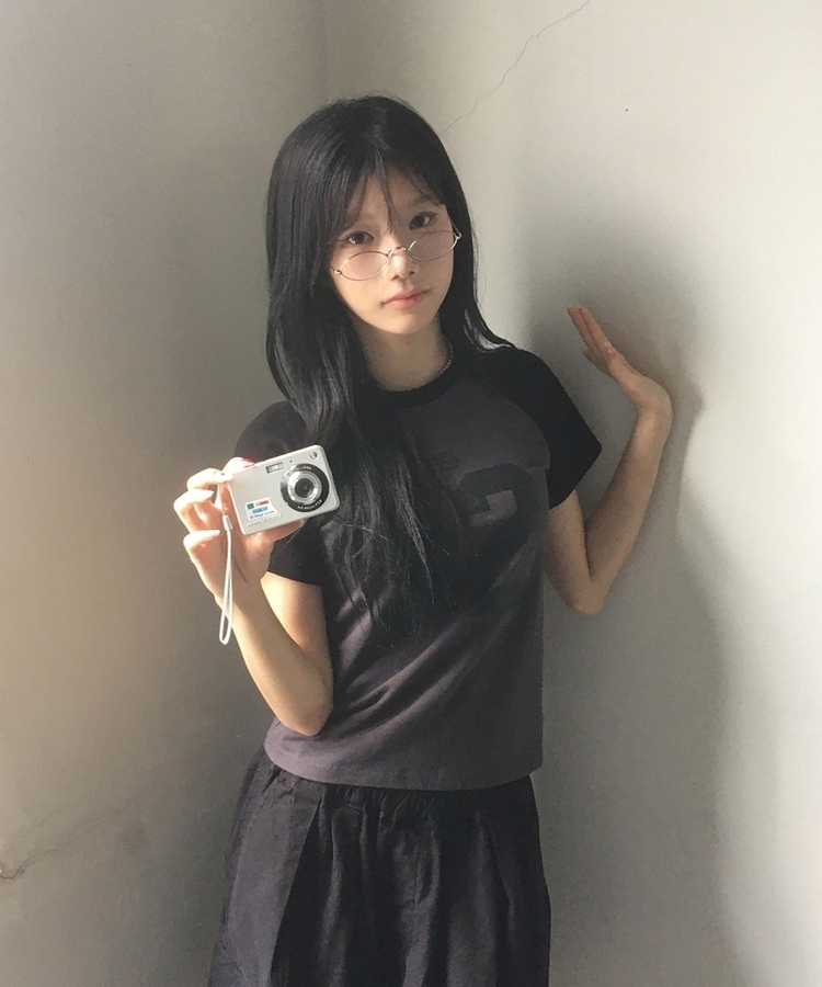 レタリングラグラン半袖Tシャツ CHARCOAL