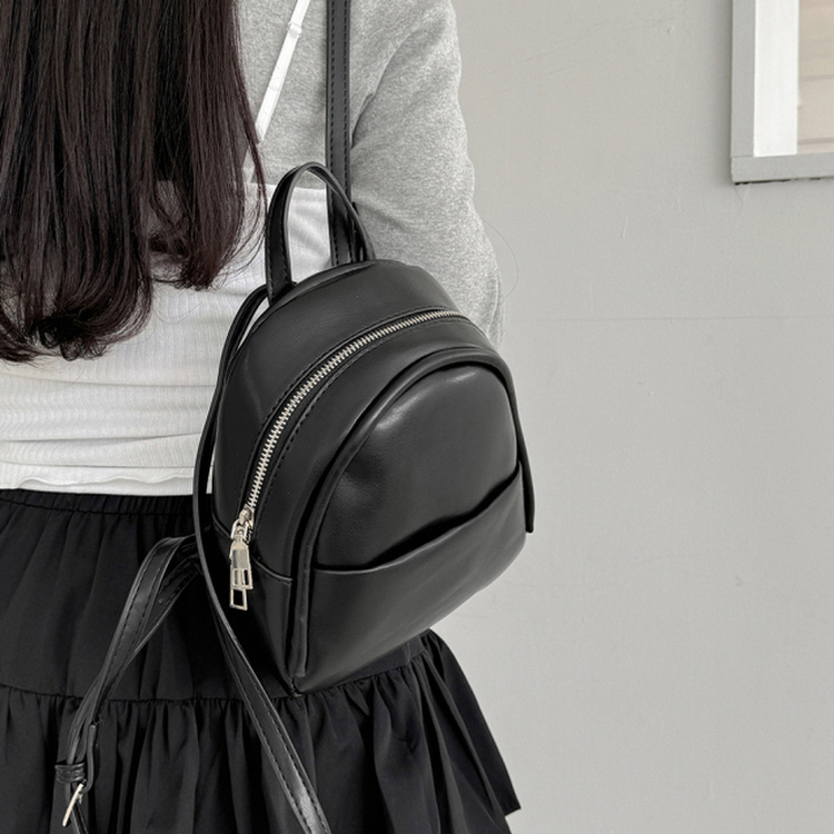 ブラックハーフレザーミニバック BLACK