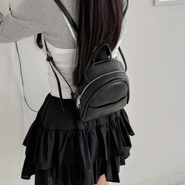 ブラックハーフレザーミニバック BLACK